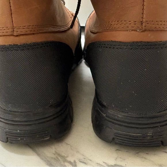 Lauren Ralph Lauren Quinta Leather Upper Boots with cozy fur trim. - Picture 5 of 8